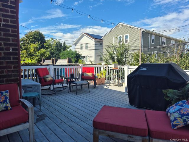 327 E Pine Street, Long Beach, NY 11561