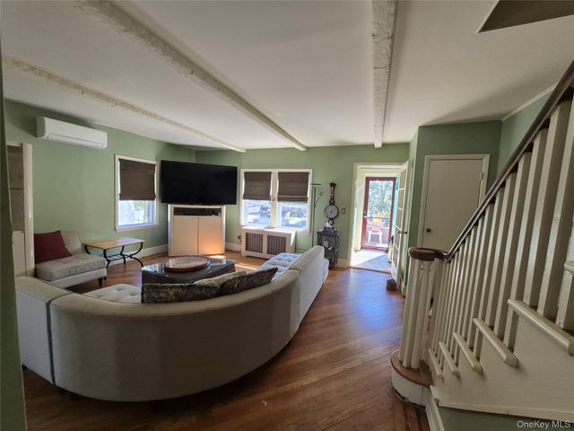 327 E Pine Street, Long Beach, NY 11561