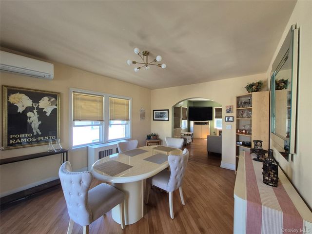 327 E Pine Street, Long Beach, NY 11561