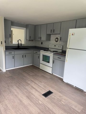 34 Ponderosa Avenue, Nashua, NH 03062