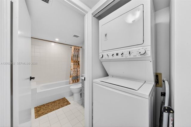 6767 Collins Ave 1609, Miami Beach, FL 33141