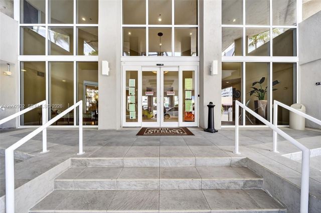 6767 Collins Ave 1609, Miami Beach, FL 33141