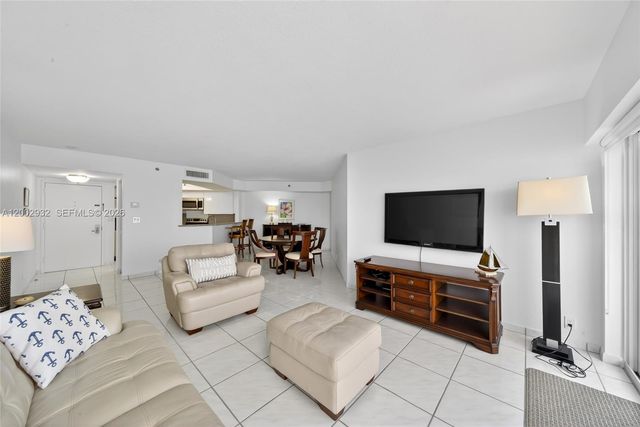 6767 Collins Ave 1609, Miami Beach, FL 33141