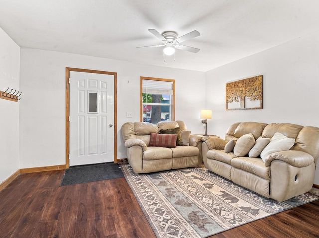 5 ARMSTRONG COURT, Kaukauna, WI 54130