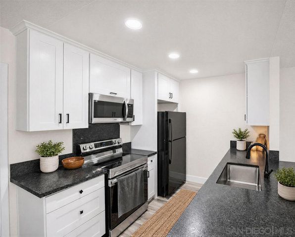4085 48Th 5, San Diego, CA 92105
