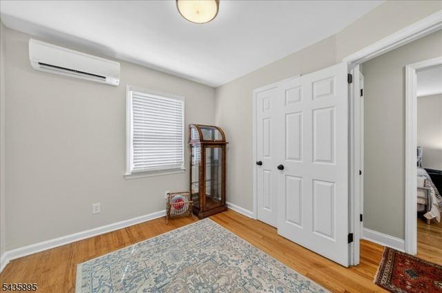 89 Leo St, Edison Twp., NJ 08817