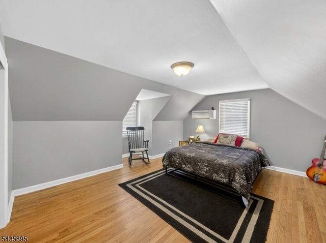 89 Leo St, Edison Twp., NJ 08817