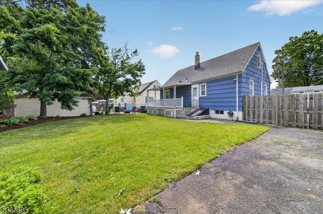 89 Leo St, Edison Twp., NJ 08817