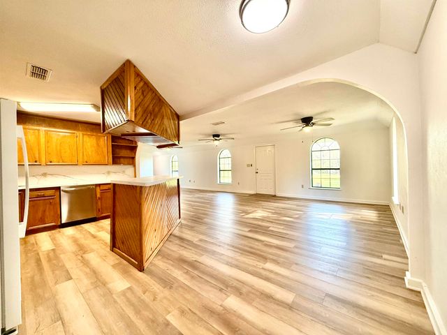 411 FM 2198, Karnack, TX 75661