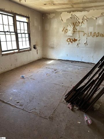 16 Heritage Court, Spartanburg, SC 29307