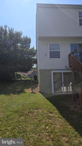 2104 WHISPERING WILLOW CT, Temple Hills, MD 20748