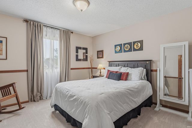 2511 Bluewater Trail, Fort Wayne, IN 46804