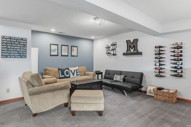 2511 Bluewater Trail, Fort Wayne, IN 46804