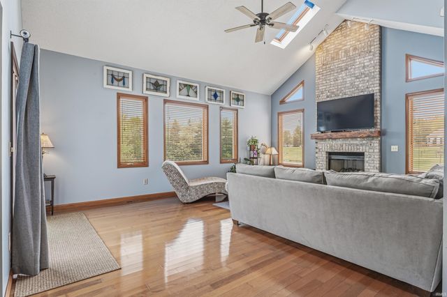 2511 Bluewater Trail, Fort Wayne, IN 46804