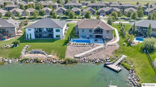 10040 Shore Front Drive, Lincoln, NE 68527
