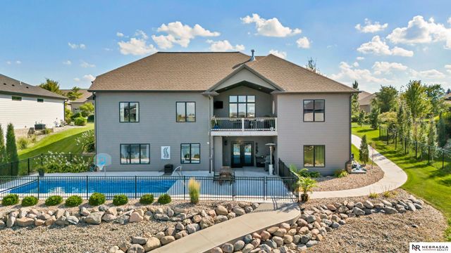 10040 Shore Front Drive, Lincoln, NE 68527