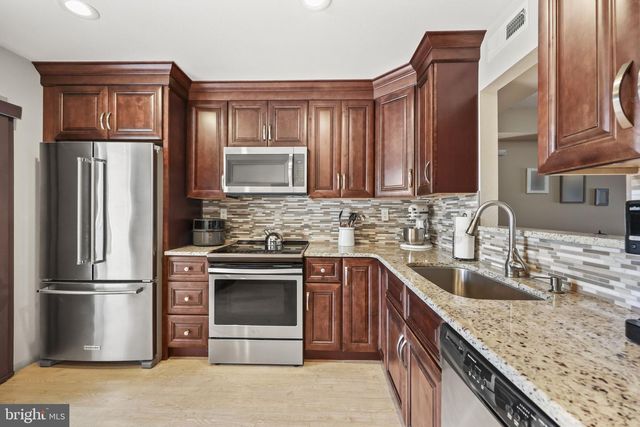 631-B MADISON DR, Monroe Township, NJ 08831