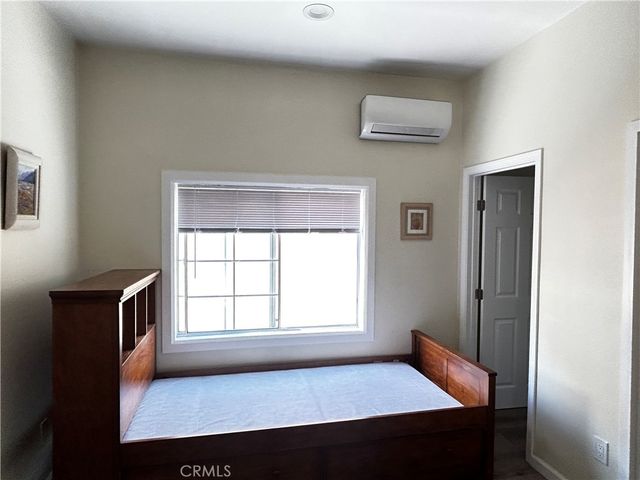 229 W 28th Street, Los Angeles, CA 90007