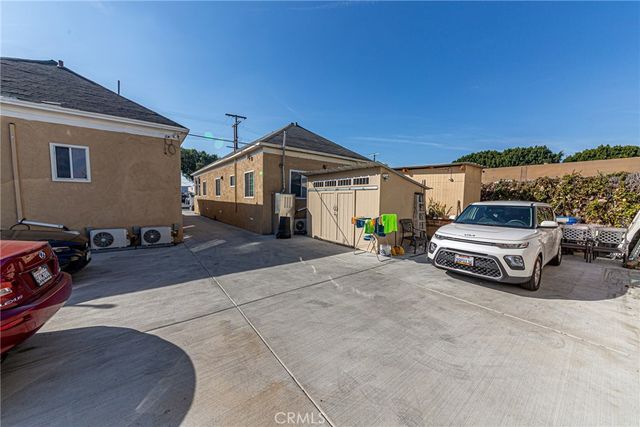 229 W 28th Street, Los Angeles, CA 90007