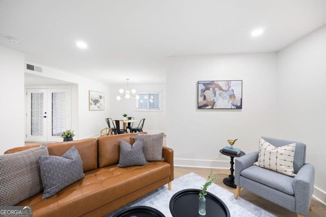 2952 Chipmunk Trail SE, Marietta, GA 30067