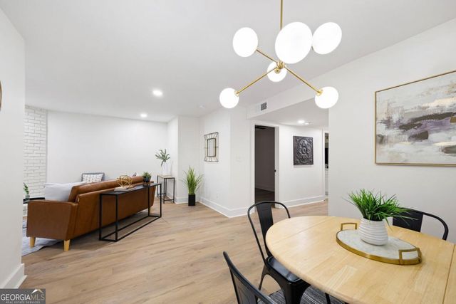 2952 Chipmunk Trail SE, Marietta, GA 30067