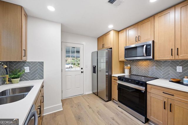 2952 Chipmunk Trail SE, Marietta, GA 30067