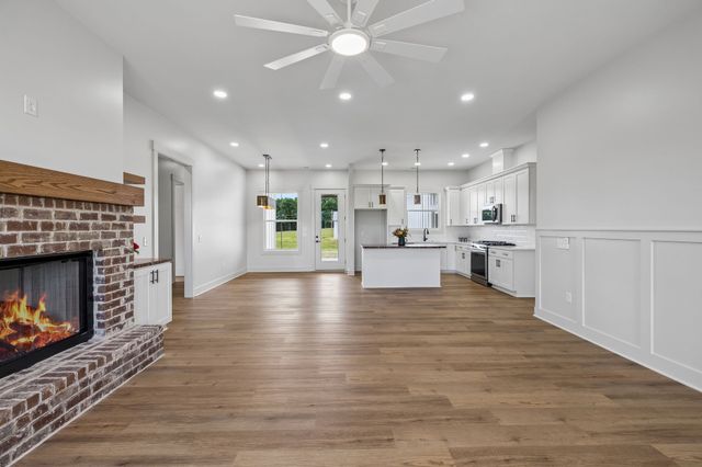 2797 Unionville Rd, Chapel Hill, TN 37034
