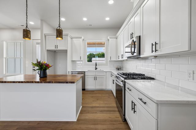 2797 Unionville Rd, Chapel Hill, TN 37034