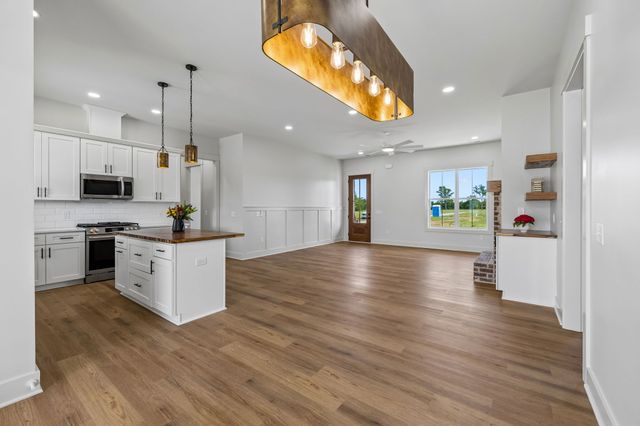 2797 Unionville Rd, Chapel Hill, TN 37034