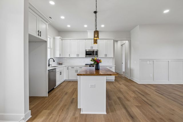 2797 Unionville Rd, Chapel Hill, TN 37034