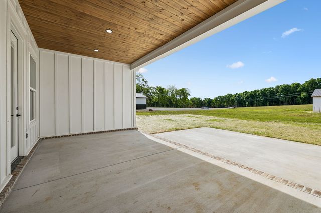 2797 Unionville Rd, Chapel Hill, TN 37034