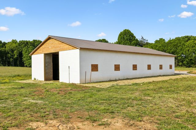 2797 Unionville Rd, Chapel Hill, TN 37034