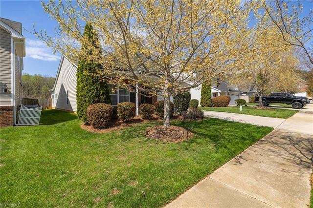 5905 Laurel Creek Court, Greensboro, NC 27405