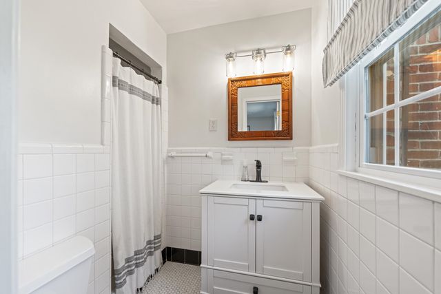 4943 EDENSHIRE AVE, Memphis, TN 38117