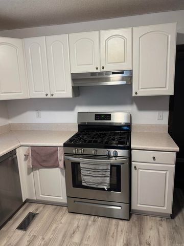 108 S Cypress Street, Poyen, AR 72128