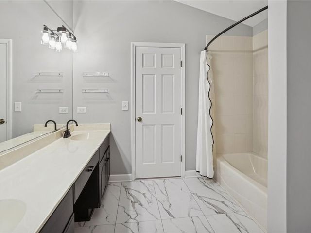 701 Willis Street, Glen Ellyn, IL 60137