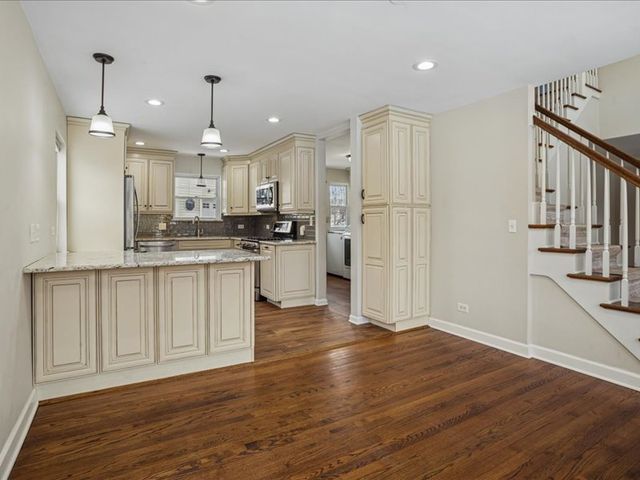 701 Willis Street, Glen Ellyn, IL 60137