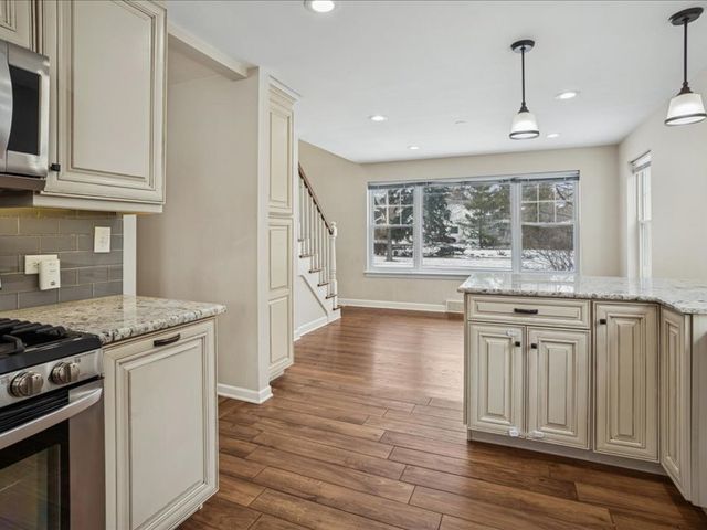 701 Willis Street, Glen Ellyn, IL 60137