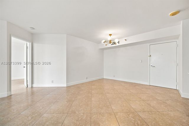19101 NE 36th Ct 1704, Aventura, FL 33180