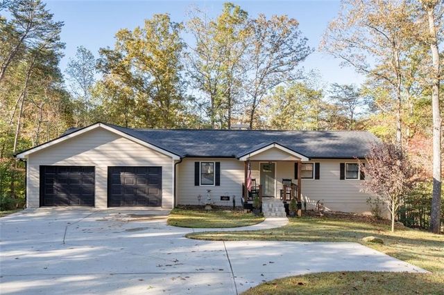 128 YOUNG DEER Drive, Dahlonega, GA 30533