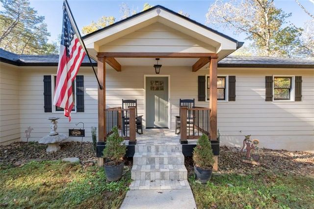 128 YOUNG DEER Drive, Dahlonega, GA 30533