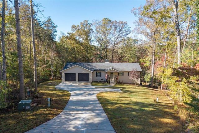 128 YOUNG DEER Drive, Dahlonega, GA 30533