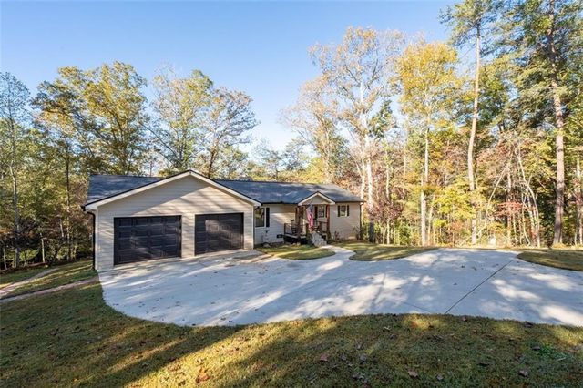 128 YOUNG DEER Drive, Dahlonega, GA 30533