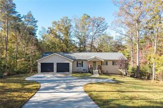 128 YOUNG DEER Drive, Dahlonega, GA 30533