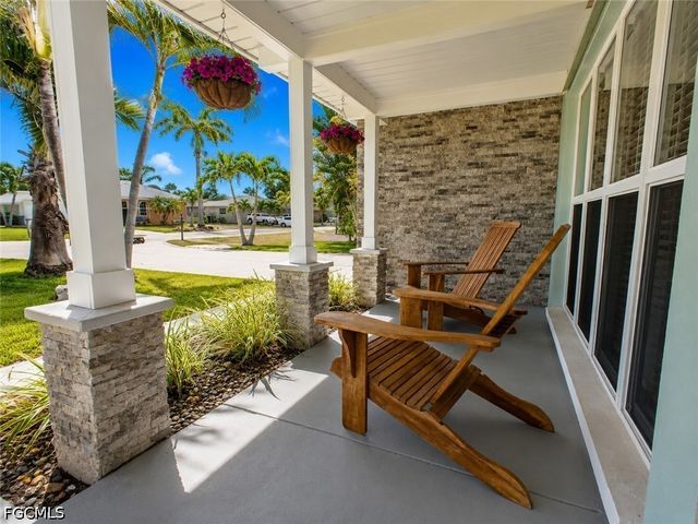 4021 SE 3rd AVE, Cape Coral, FL 33904