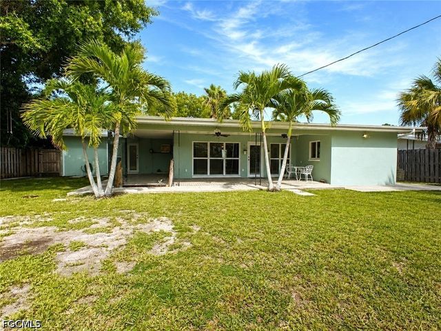 4021 SE 3rd AVE, Cape Coral, FL 33904