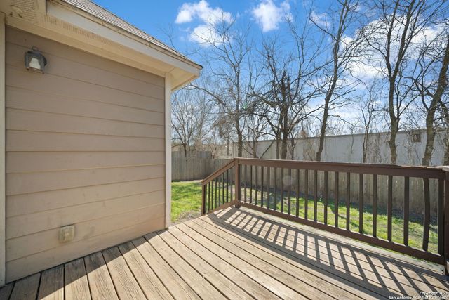 369 Derby Dr, Boerne, TX 78006