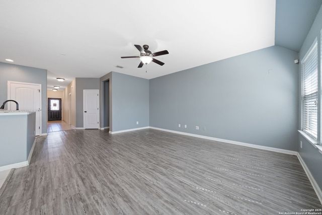 369 Derby Dr, Boerne, TX 78006