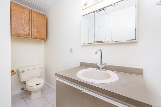 430 Emmett Street APT L, Bristol, CT 06010