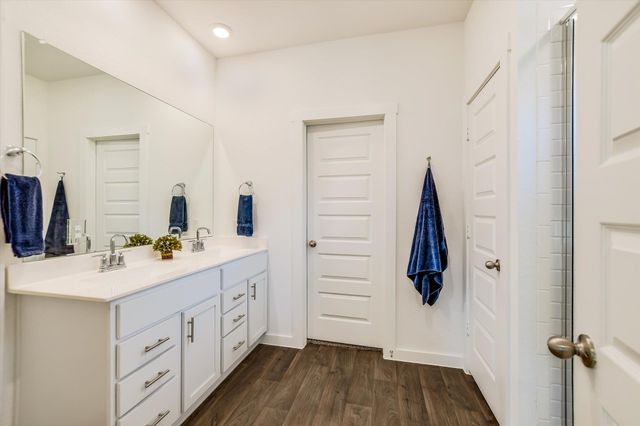 308 Pedernales LN, Hutto, TX 78634